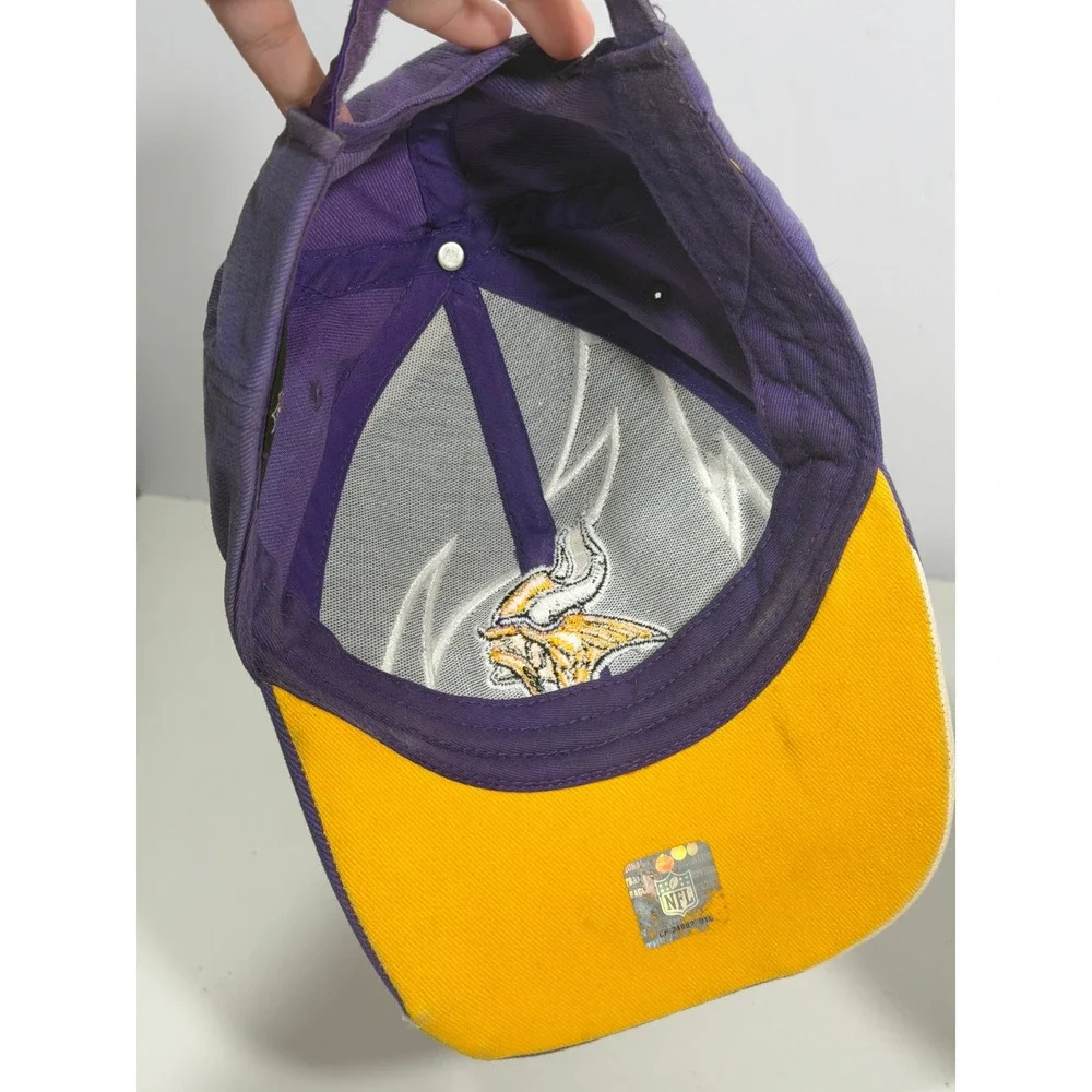 Minnesota Vikings Reebok NFL Hat Purple Yellow Adjustable Strapback Cap One Size